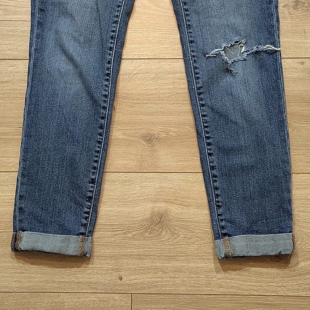 GAP Women's Premium Distressed Blue Skinny Jeans, Ladies Size 2/26, Distressed - Picture 8 of 9